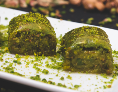 Ayıntap, Fıstıklı Sarma Baklava