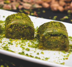 Ayıntap, Fıstıklı Sarma Baklava