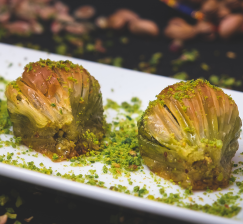 Ayıntap, Midye Baklava