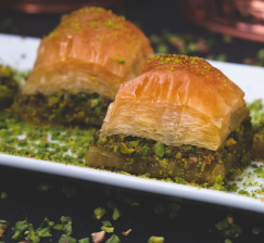 Gaziantep Ayıntap Fıstıklı Kare Baklava